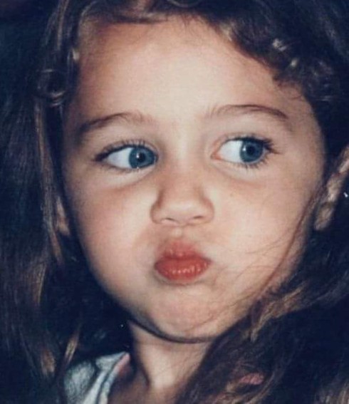 From a young age, Miley was extremely beautiful