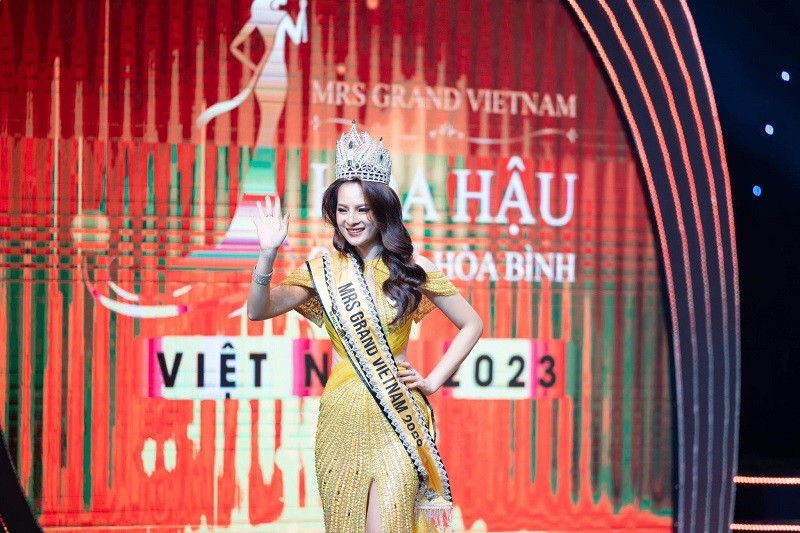 
            Đoàn Thị Thu Hằng đăng quang Mrs Grand Vietnam 2023
    