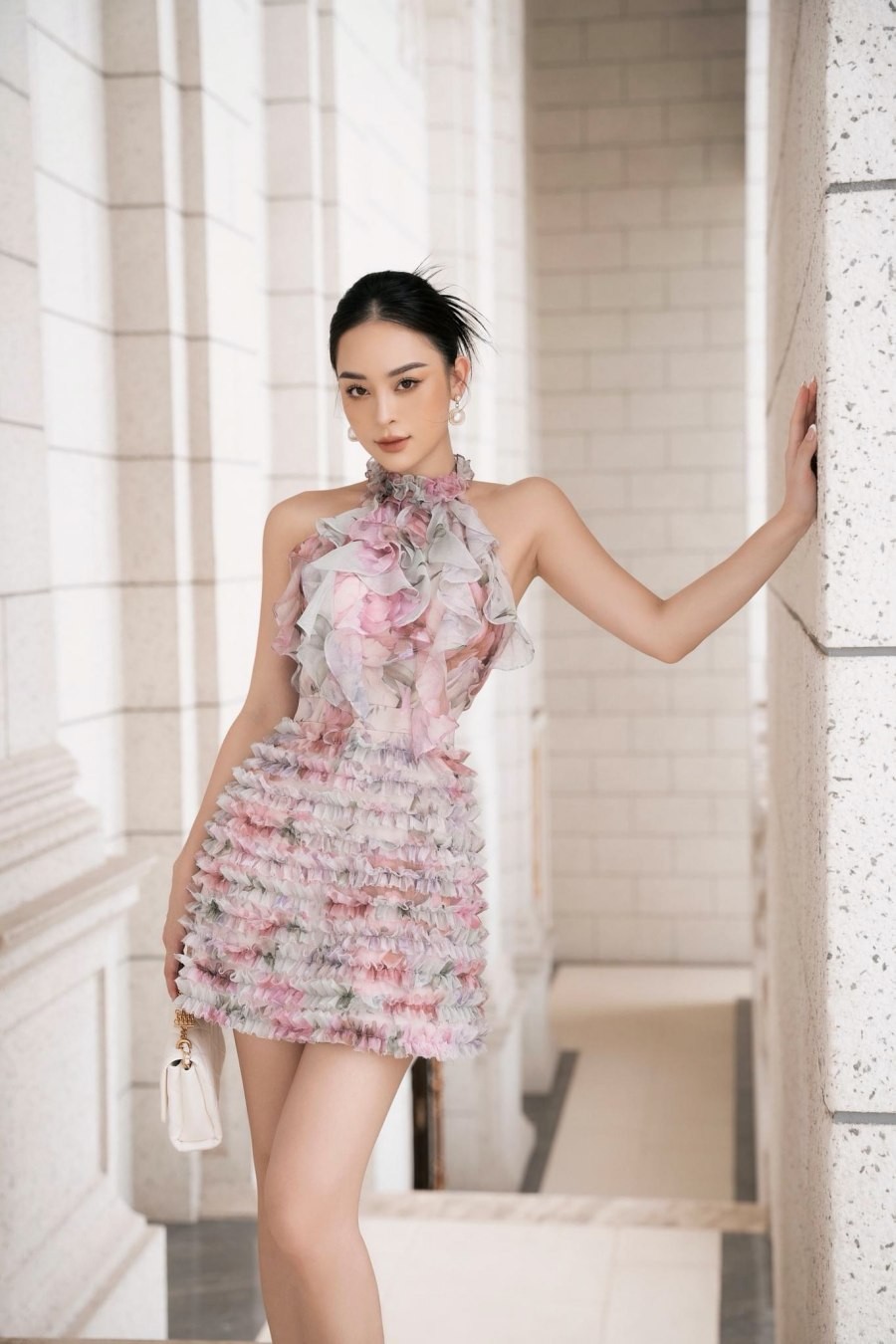 View - 
            Style đời thường cuốn hút của mẫu ảnh lookbook Việt được báo Thái ca ngợi
    