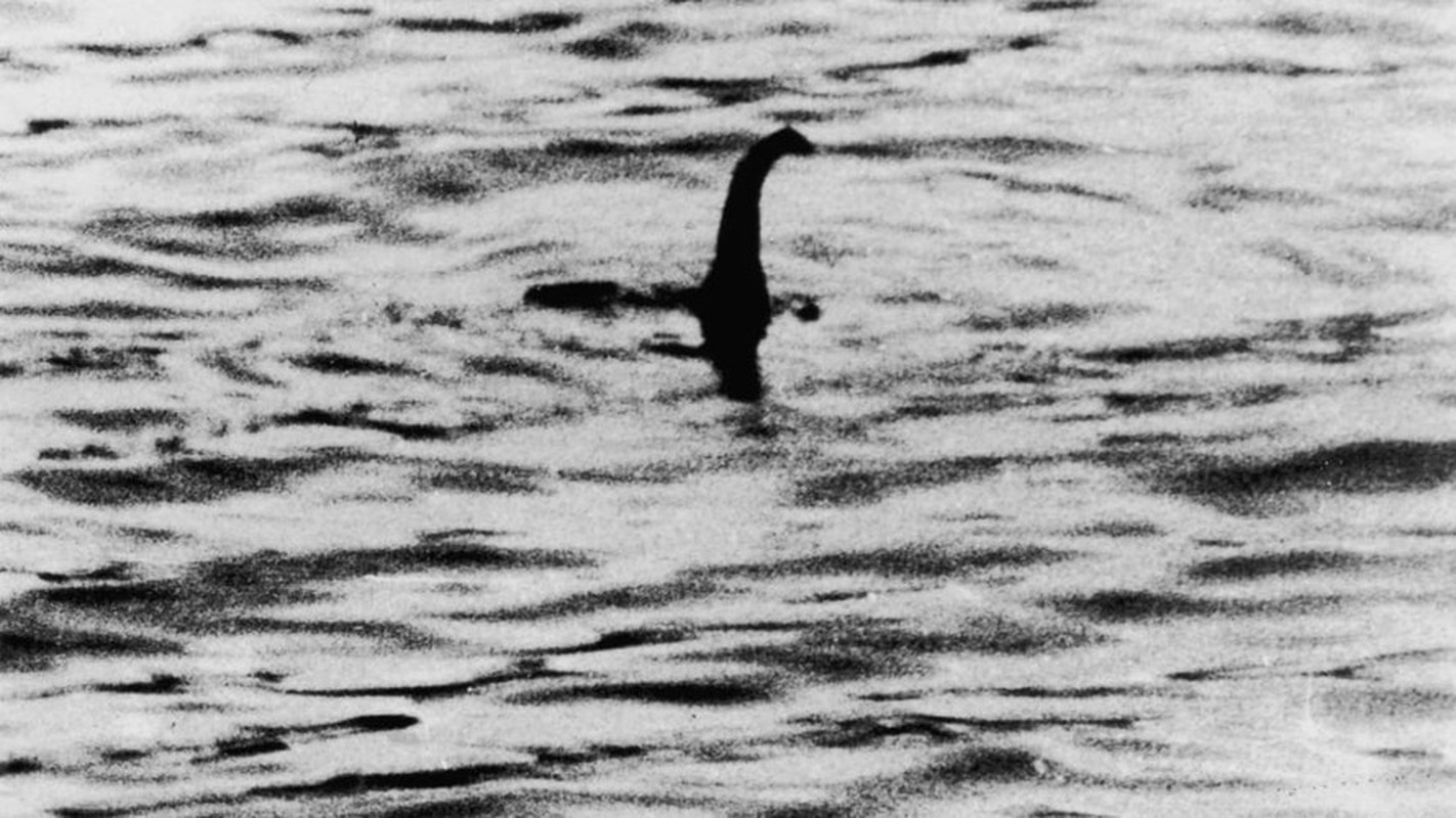 
            Ảnh mới nhất về quái vật hồ Loch Ness khiến dân tình sốt xình xịch
    