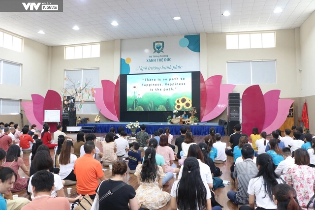             Khai giảng năm học mới, phụ huynh và học sinh hào hứng với những trải nghiệm mới lạ    