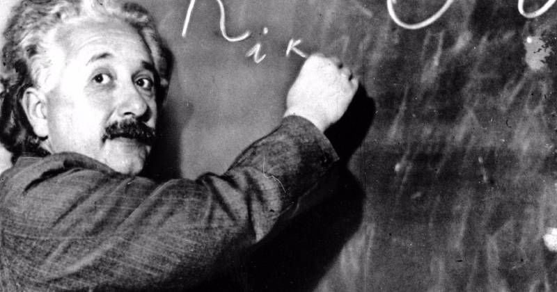             Chấn động Einstein tiên tri tương lai nhân loại: 3 điều chưa ứng nghiệm...    