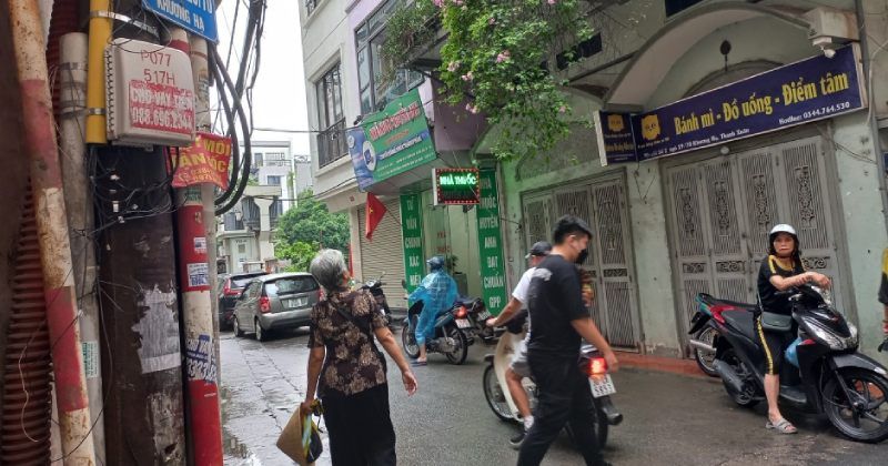 View -             Người dân miễn phí phòng trọ cho các gia đình nạn nhân vụ cháy chung cư mini phố Khương Hạ    
