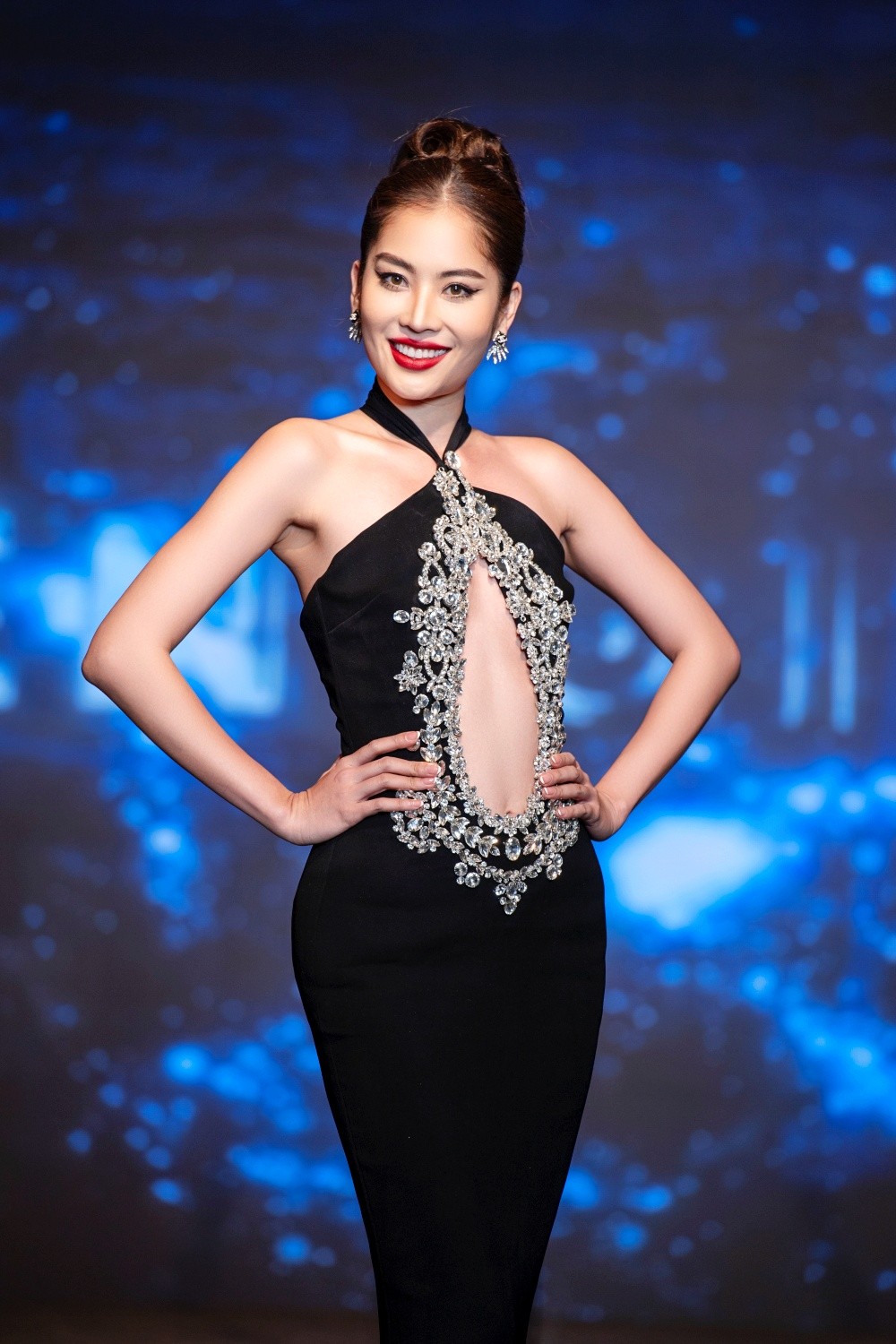 View -             Top 18 Miss Universe Vietnam 2023: Nhiều thí sinh 'quen mặt' trong các cuộc thi nhan sắc    