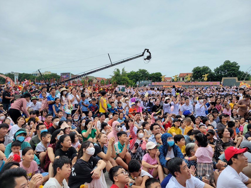 View -             'Quán quân Olympia Lê Xuân Mạnh sẽ được thưởng nóng'    