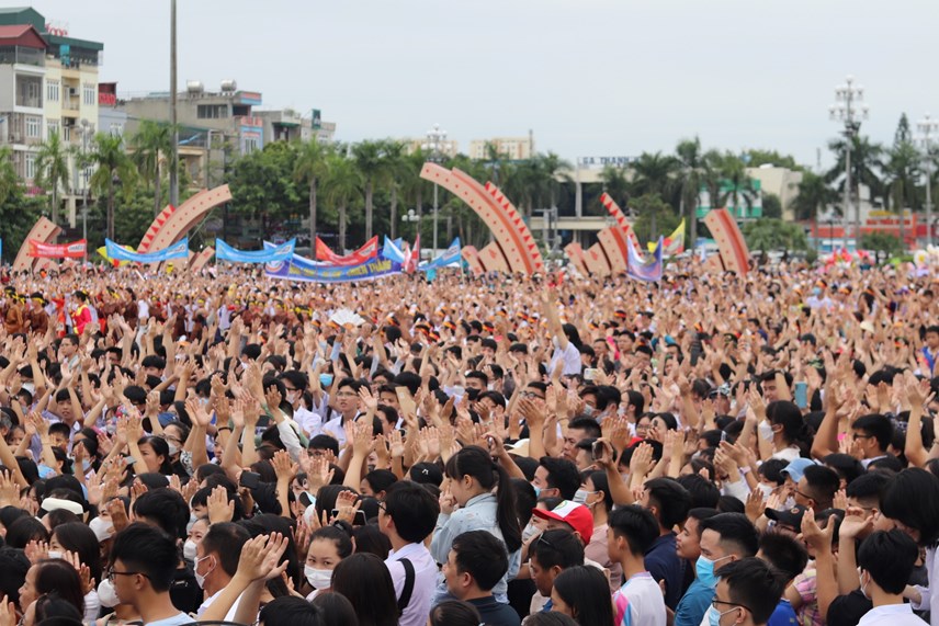             'Quán quân Olympia Lê Xuân Mạnh sẽ được thưởng nóng'    