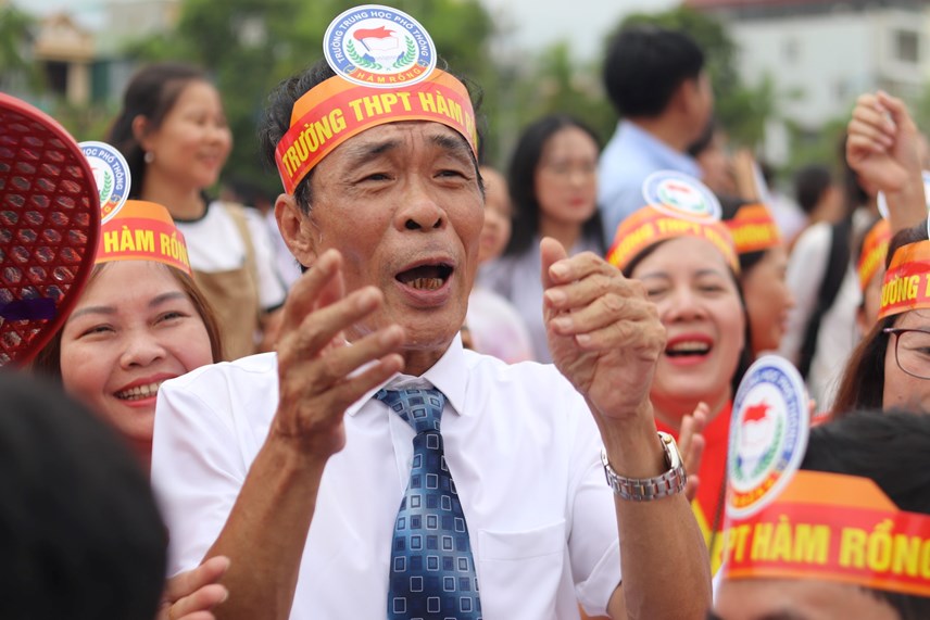 View -             'Quán quân Olympia Lê Xuân Mạnh sẽ được thưởng nóng'    