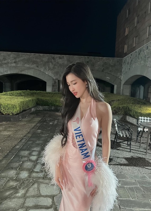 View -             Phương Nhi gọi sai tên cuộc thi Miss International gây tranh cãi    