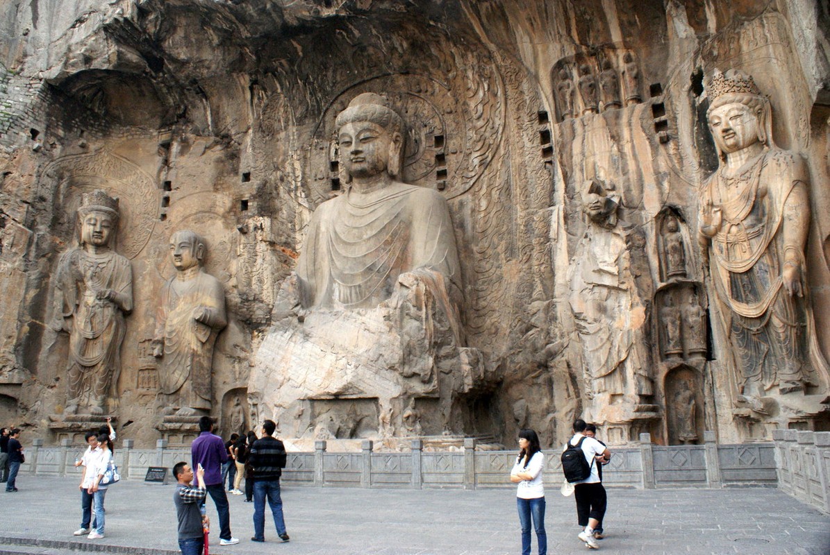 View -             Chiêm ngưỡng hang đá thiêng nghìn tuổi nổi tiếng nhất Trung Quốc    