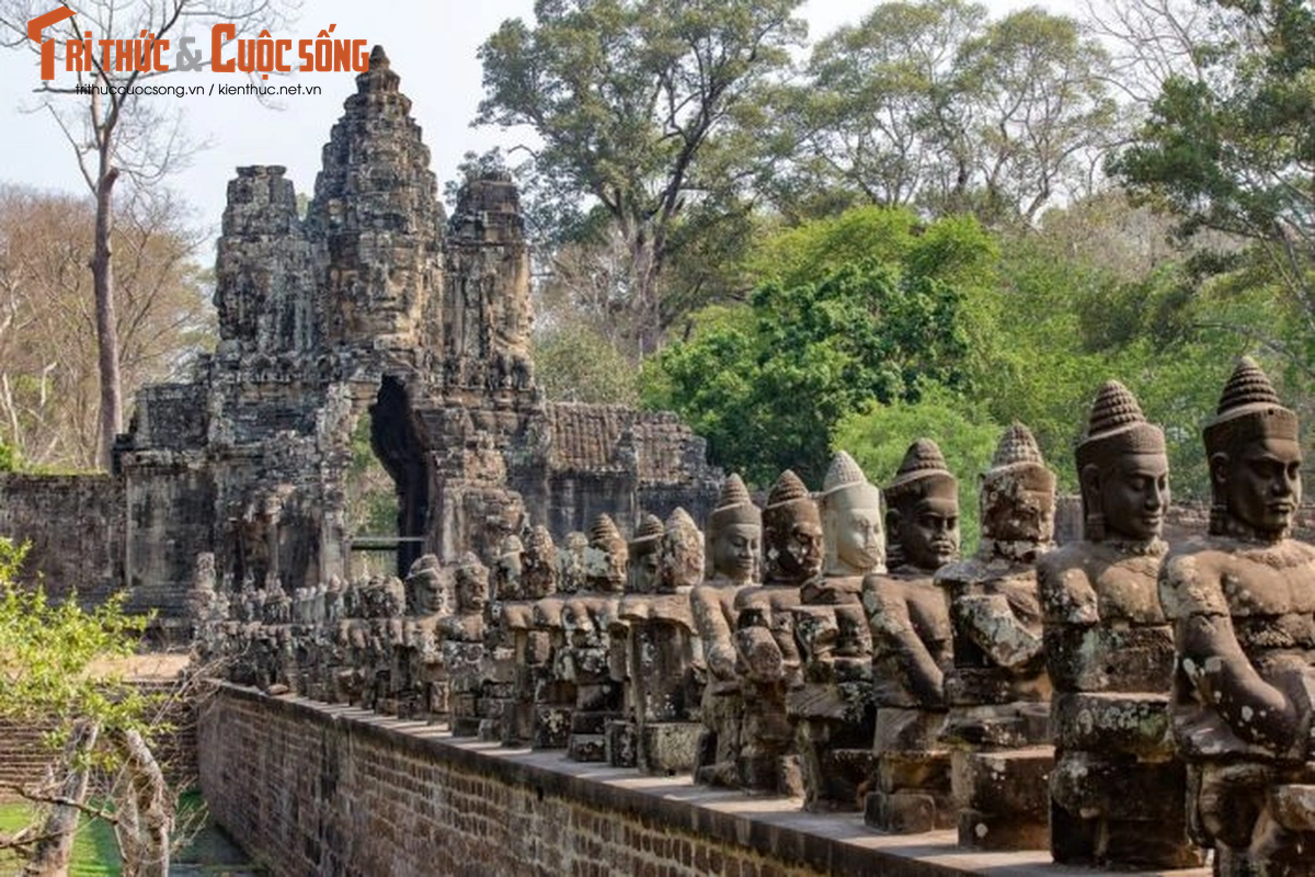 View -             Hé lộ 8 bí mật giấu kín ngàn năm về kỳ quan Angkor Wat    
