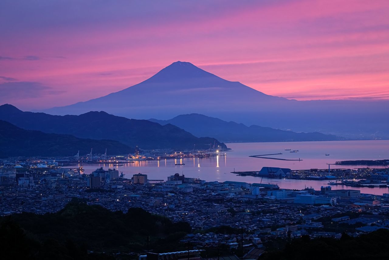 View -             Từng 'phát ngán' mỗi khi thấy núi Phú Sĩ, chàng thanh niên khiến cả thế giới ngỡ ngàng với những bức ảnh đẹp mê đắm về ngọn núi già của quê hương    