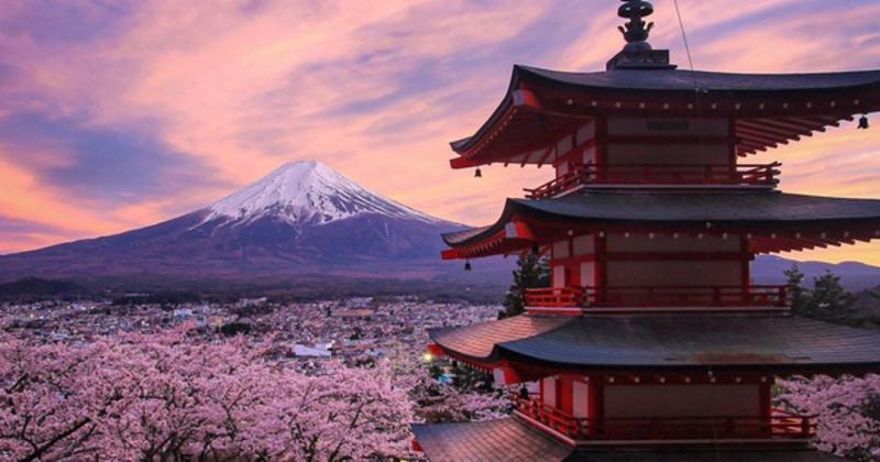             Từng 'phát ngán' mỗi khi thấy núi Phú Sĩ, chàng thanh niên khiến cả thế giới ngỡ ngàng với những bức ảnh đẹp mê đắm về ngọn núi già của quê hương    
