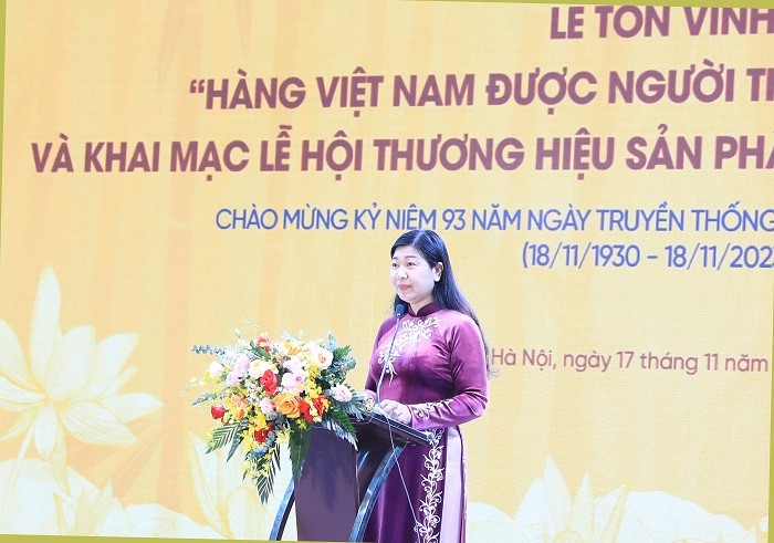 View -             Tôn vinh 150 sản phẩm hàng Việt được người tiêu dùng yêu thích năm 2023    