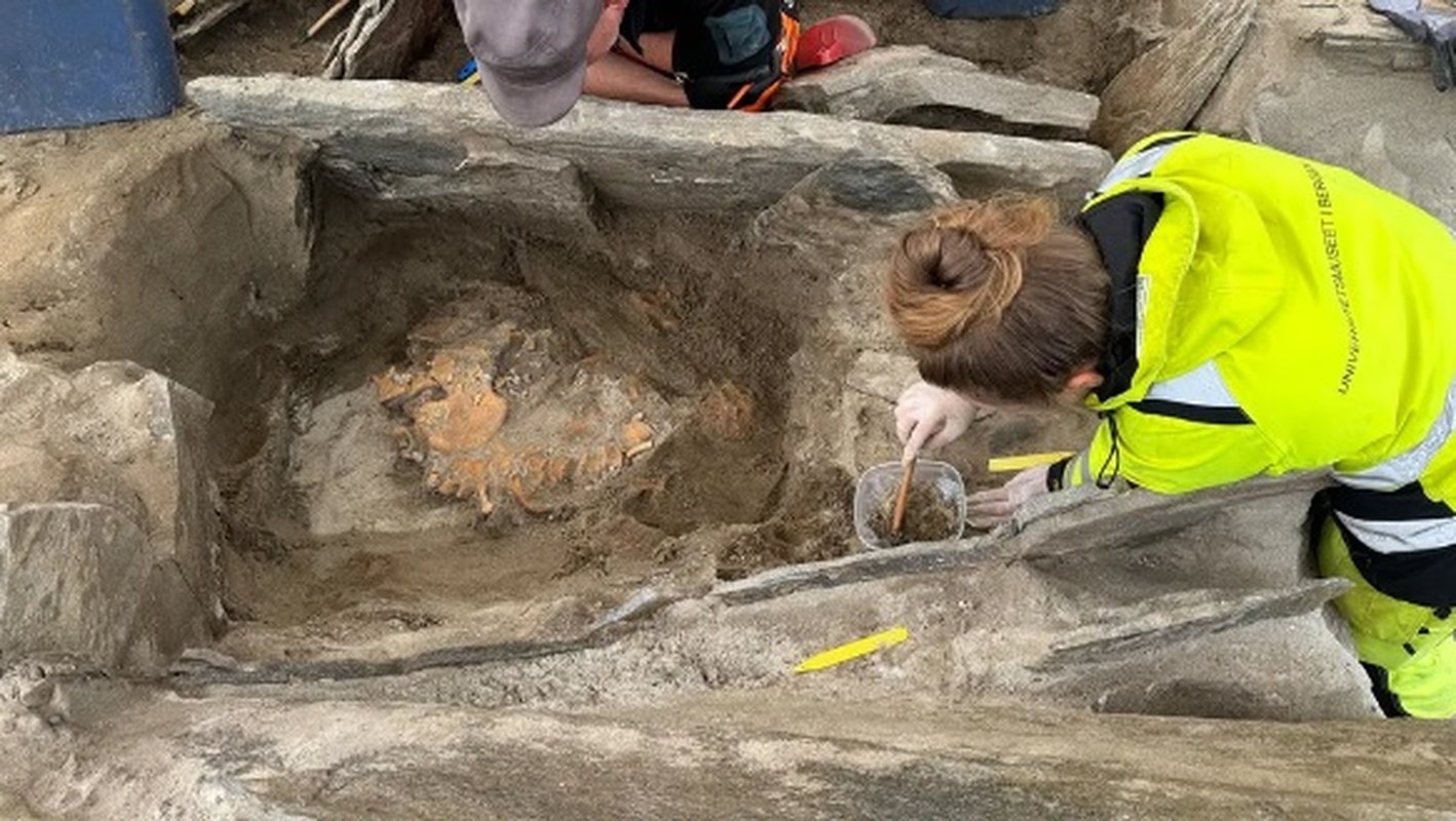 View -             Khai quật mộ cổ 4.000 tuổi, lộ bí mật chấn động cả thế giới    