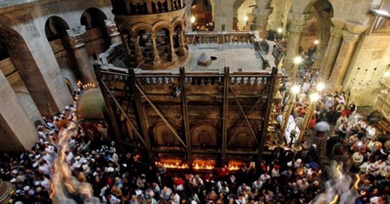 View -             Lần đầu mở mộ Chúa Jesus ở Jerusalem, chuyện kỳ diệu gì xảy ra?    