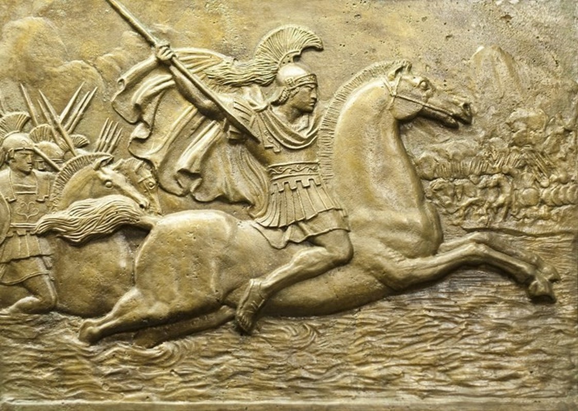             Vì sao Alexander Đại đế cả đời không xâm chiếm thành Rome?    