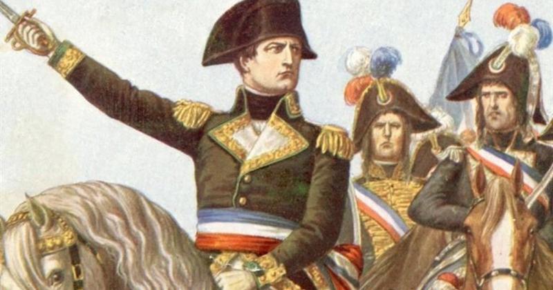             Vì sao hoàng đế Napoleon 'biến sắc' sau ngủ qua đêm ở Kim tự tháp?    