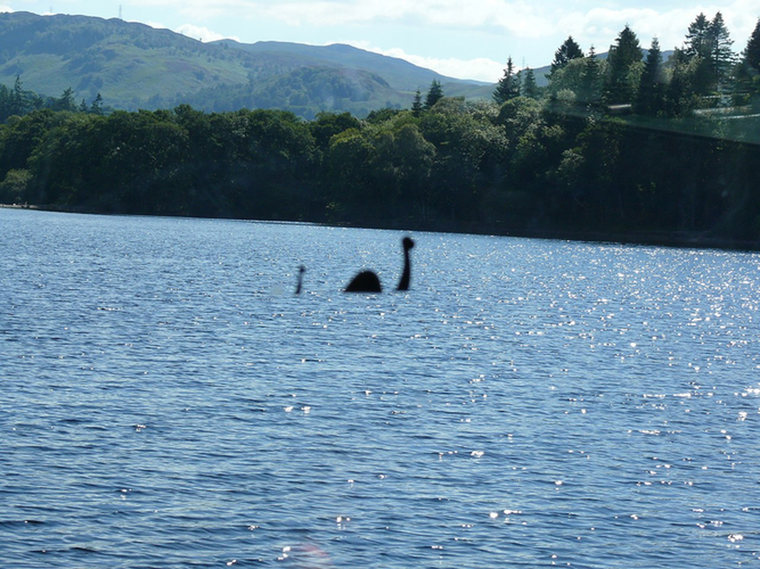 View -             Chấn động tuyên bố: 'Quái vật hồ Loch Ness là một vị thần'?    