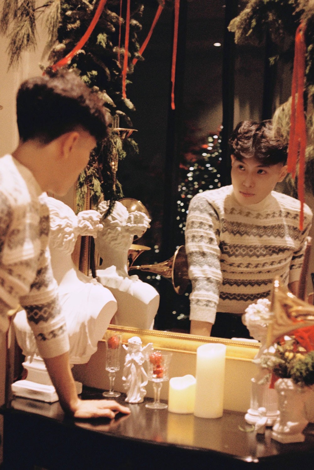 View -             Tung bộ ảnh film cực ngọt, ca sĩ Hoàng Anh Duy tiết lộ về dự án đặc biệt ra mắt đúng dịp Giáng sinh    