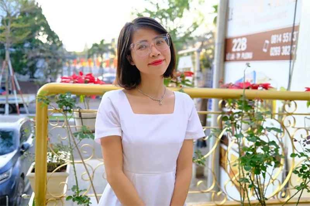 View -             Youtuber Thơ Nguyễn giàu cỡ nào dù giải nghệ vẫn hái ra tiền?    