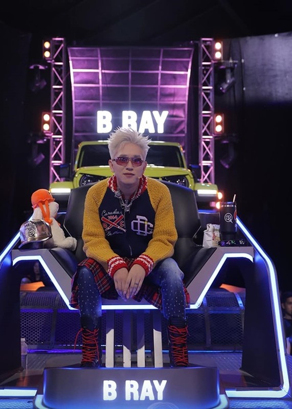 View -             Chân dung rapper B Ray bị chỉ trích rap dung tục, phản cảm    