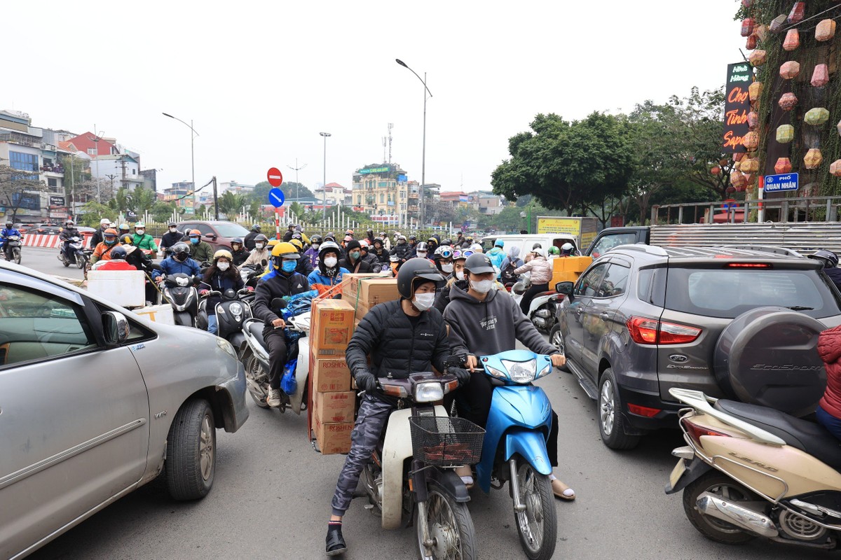 View -             Giao thông Hà Nội ùn ứ những ngày giáp Tết    