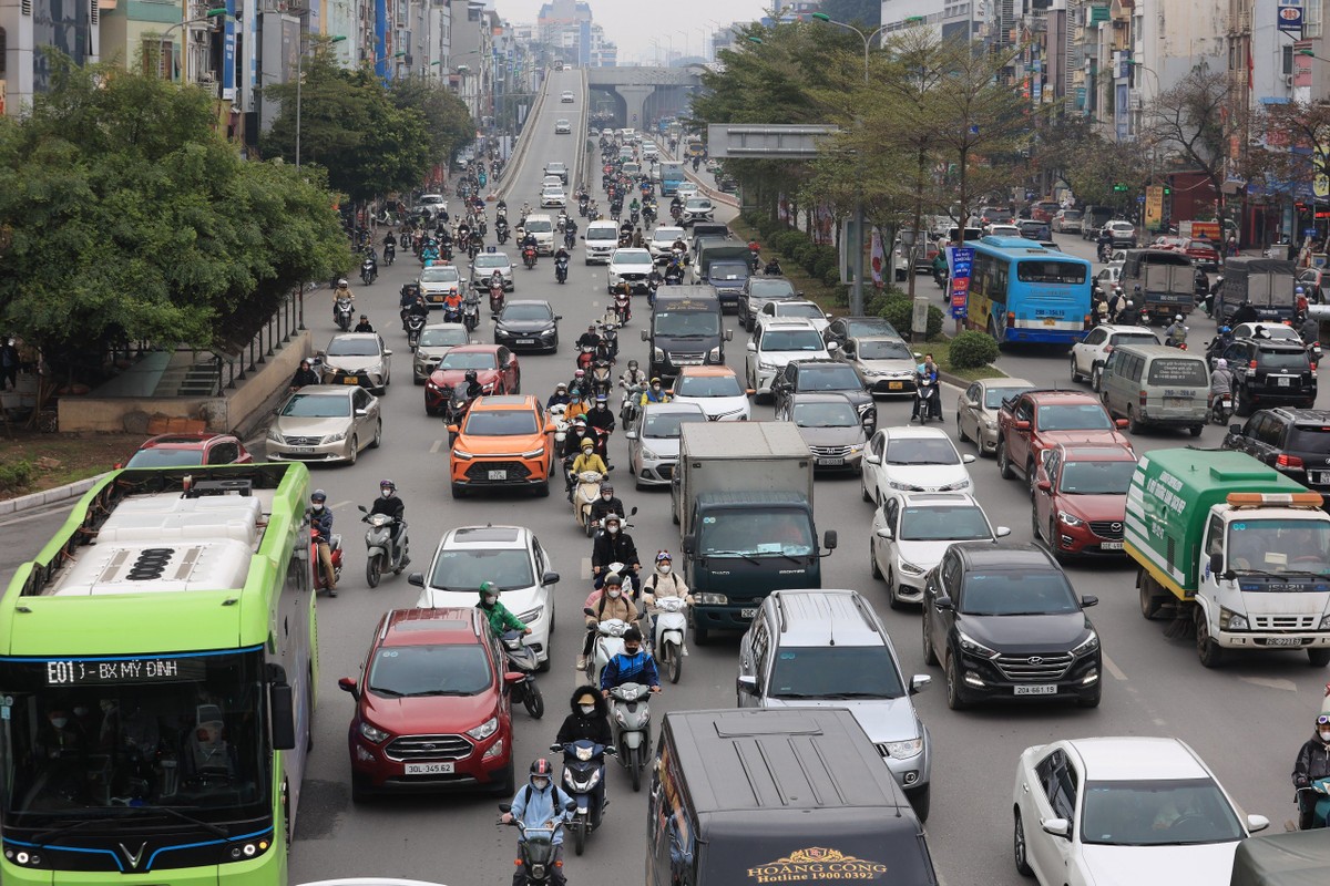 View -             Giao thông Hà Nội ùn ứ những ngày giáp Tết    