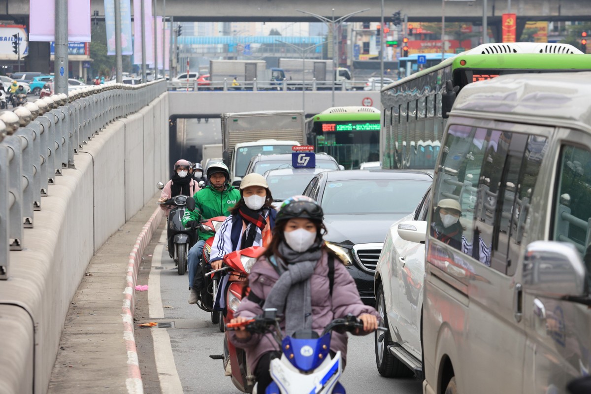 View -             Giao thông Hà Nội ùn ứ những ngày giáp Tết    