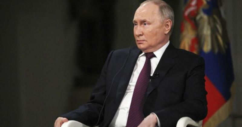             Cuộc phỏng vấn Tổng thống Nga gây 'sốt' trên mạng xã hội    