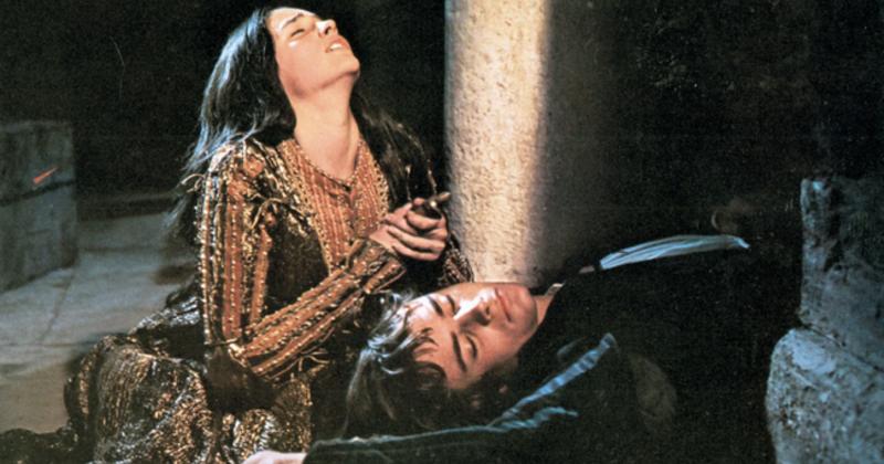 View -             Diễn viên 'Romeo và Juliet' tiếp tục kiện hãng phim vì cảnh khoả thân    