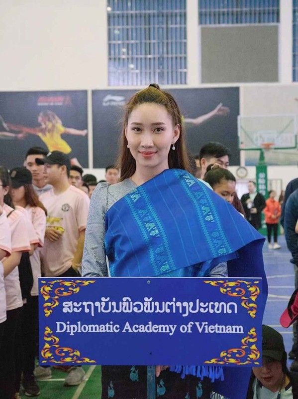 View -             Dàn hot girl Lào được netizen Việt Nam yêu mến là ai?    