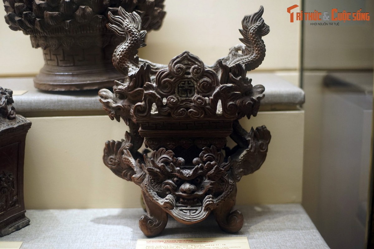 View -             Đẹp đến từng mm hình tượng rồng trên gốm cổ Việt Nam    