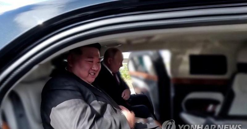             Tổng thống Putin tặng xe hơi cho Chủ tịch Triều Tiên Kim Jong-un    