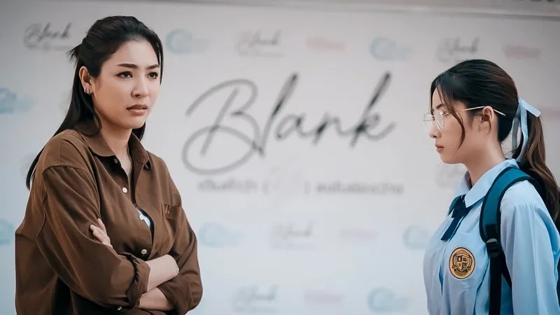 View -             Review 'Blank The Series' - Khi hai cô gái lệch tuổi yêu nhau, ngọt bùi hay đắng cay?    