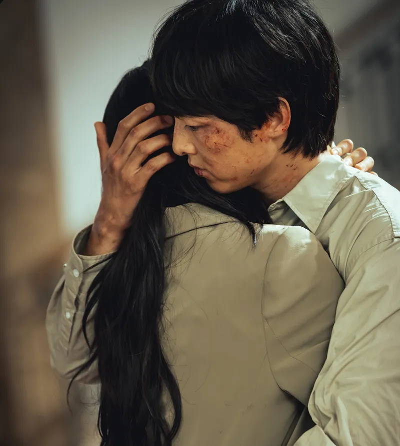 View -             'Tên Tôi Là Loh Kiwan' nhận nhiều lời chê bai, Song Joong Ki lên tiếng: 'Con người phải yêu thì mới có thể sống'    