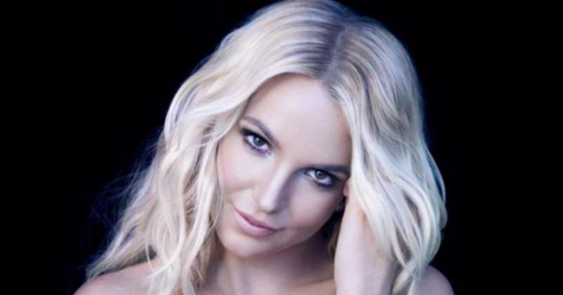 View -             Hồi ký gây chấn động của Britney Spears đến Việt Nam    