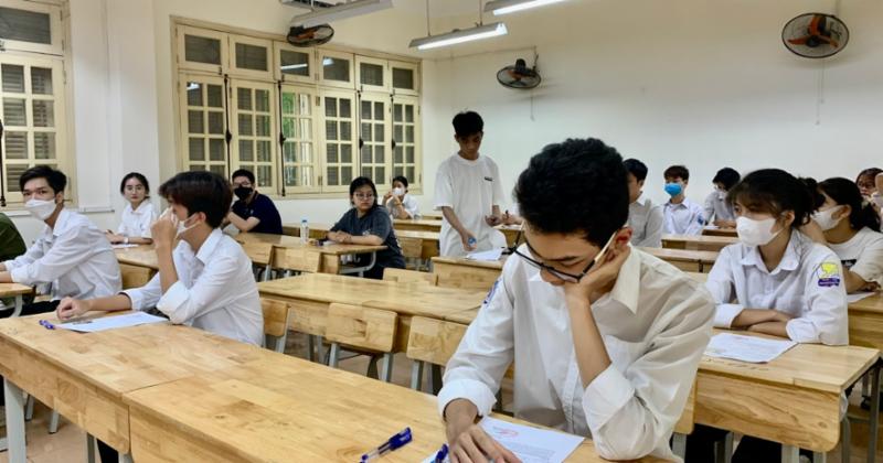 View -             Hà Nội: Sẵn sàng tổ chức khảo sát chất lượng với học sinh lớp 11    