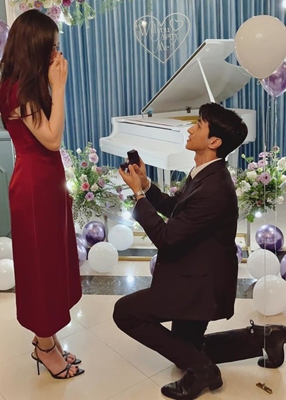             Những mỹ nhân Việt được cầu hôn vào dịp Valentine    