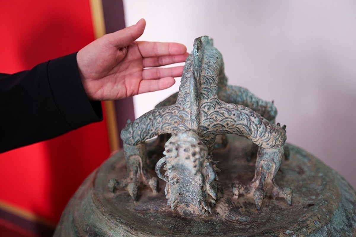            Chiêm ngưỡng chuông cổ độc bản hơn 600 tuổi ở Hà Tĩnh    