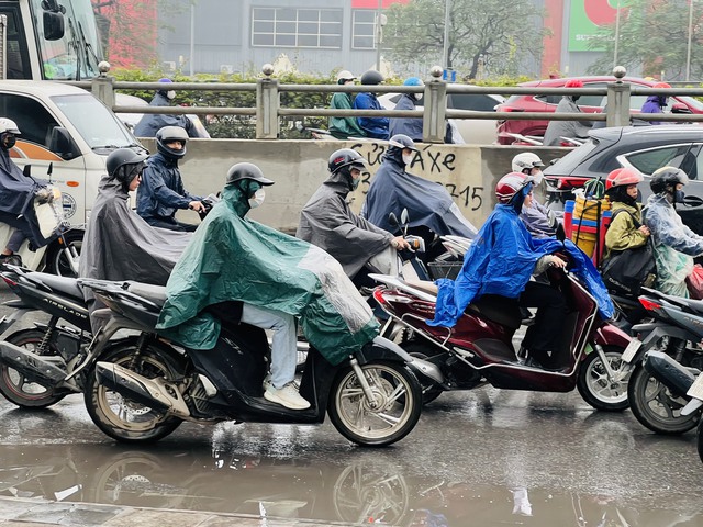 View -             Nồm ẩm gia tăng ở Hà Nội    