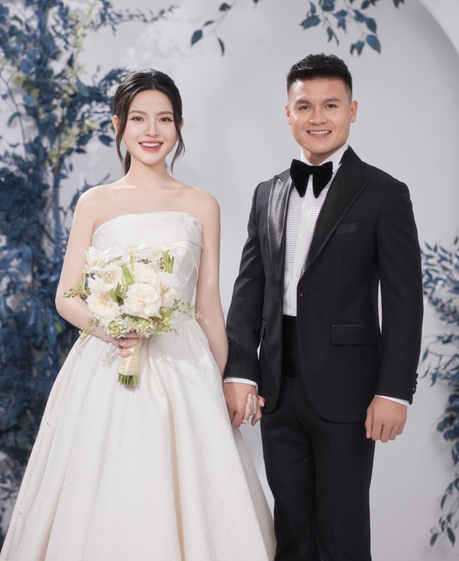 View -             Ngắm bộ ảnh cưới đẹp ngọt ngào của Quang Hải - Chu Thanh Huyền    