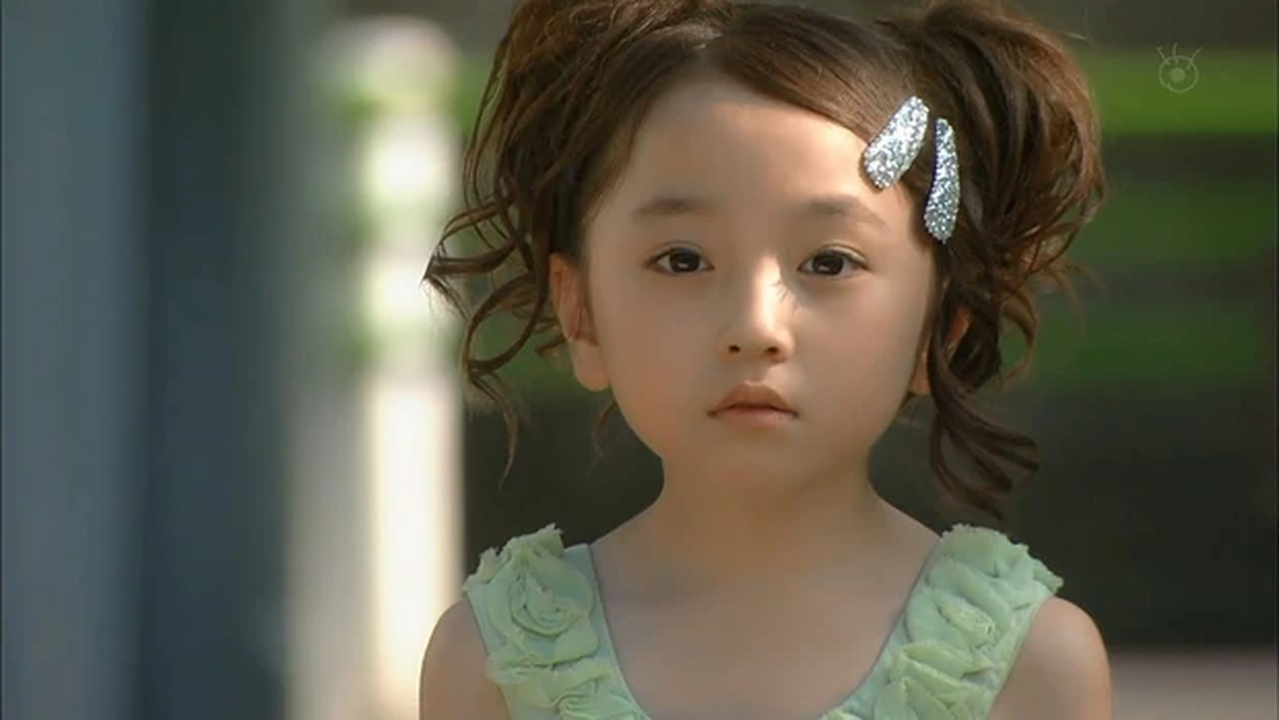 View -             Fan 'khóc thét' với ngoại hình sao nhí đẹp nhất Nhật Bản khi lớn    