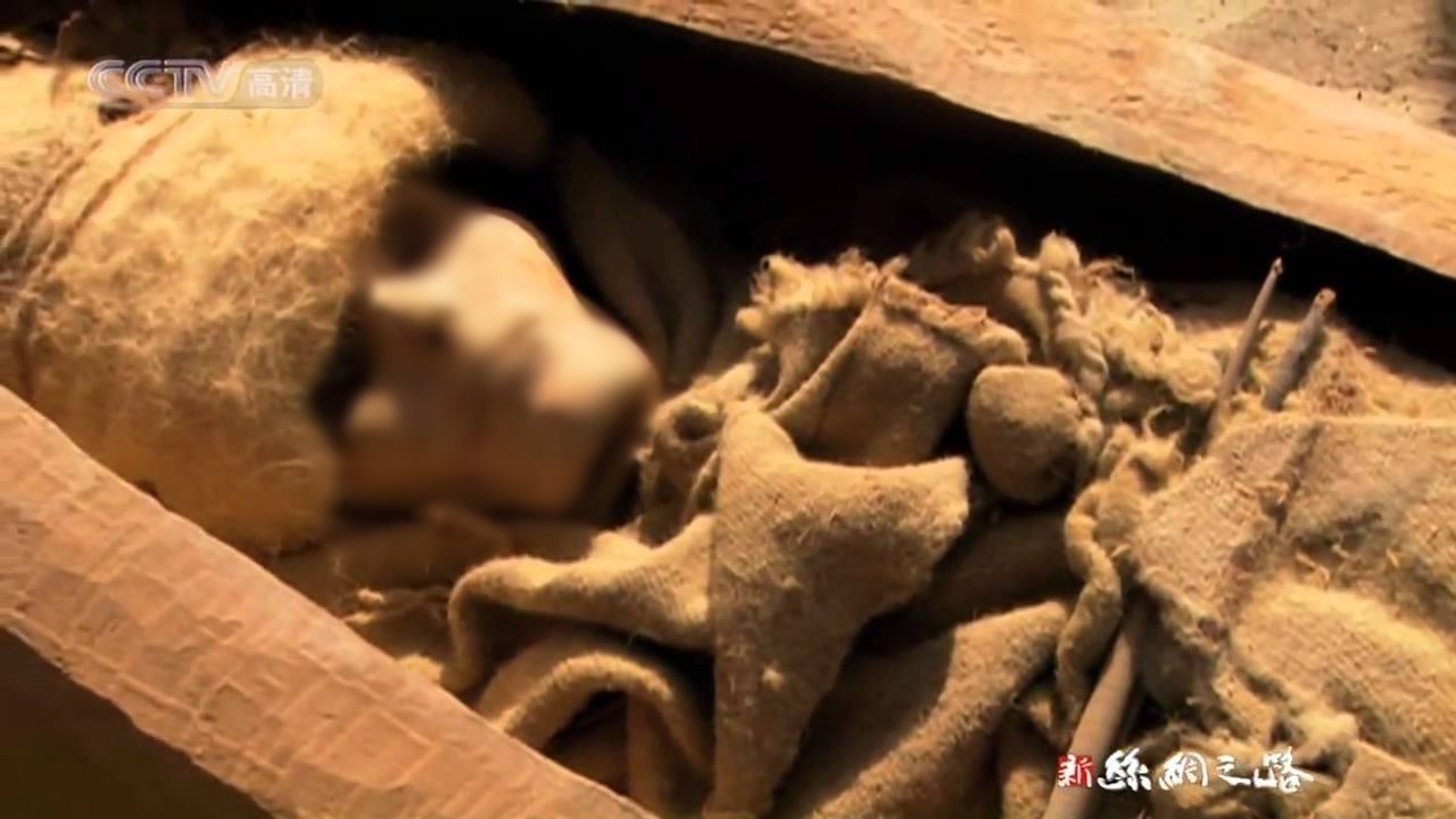 View -             Mở mộ cổ 'công chúa Tân Cương', giật mình xác ướp đang mỉm cười    