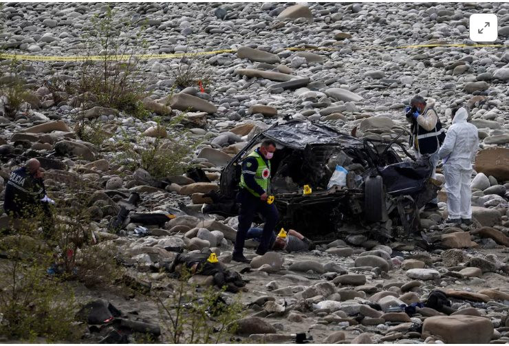             Tám người thiệt mạng khi xe chở người di cư rơi xuống sông ở Albania    