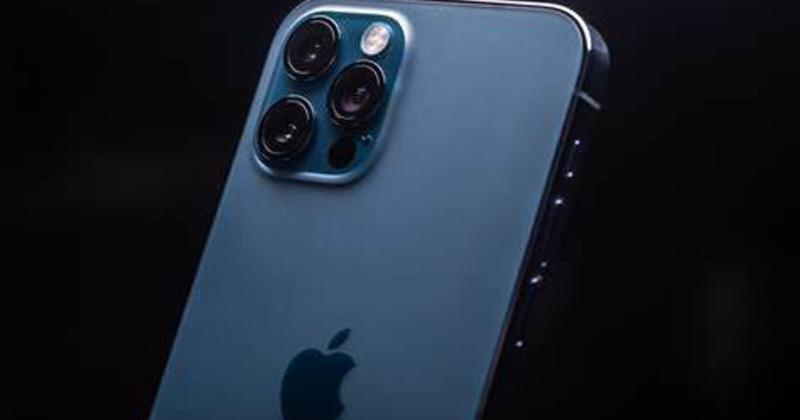             iPhone 16 Pro sẽ có khung titan bóng?    