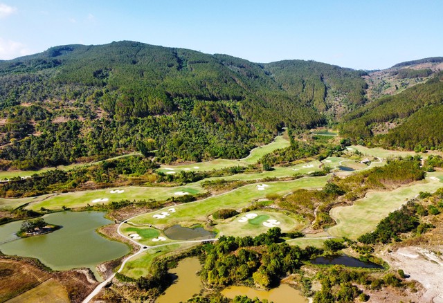 View -             Lâm Đồng: 37,5 ha rừng mất tại dự án sân golf The Dàlat At 1200    