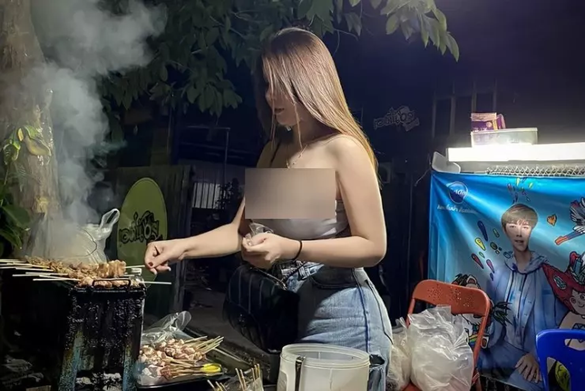 Tranh cãi việc hot girl ăn mặc thiếu vải, lộ hàng để câu khách