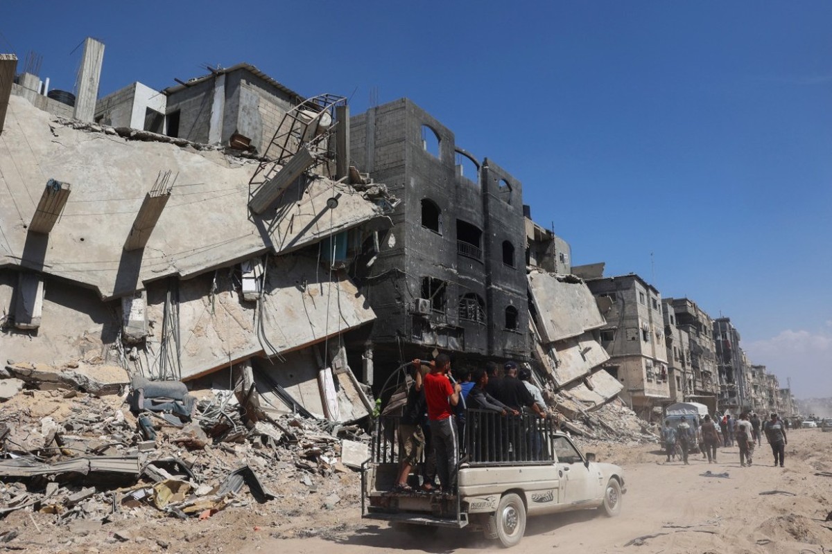 View -             Đột nhập thành phố Khan Younis hoang tàn sau khi Israel rút quân    