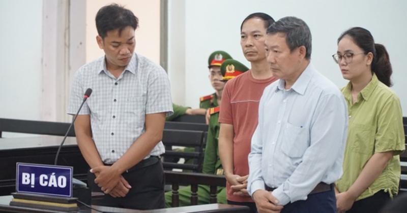 View -             Sai phạm tại CDC Khánh Hòa: Các bị cáo gây thiệt hại 16 tỉ đồng    
