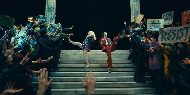 View -             Hé lộ tạo hình của Lady Gaga trong bom tấn Joker: Folie À Deux    